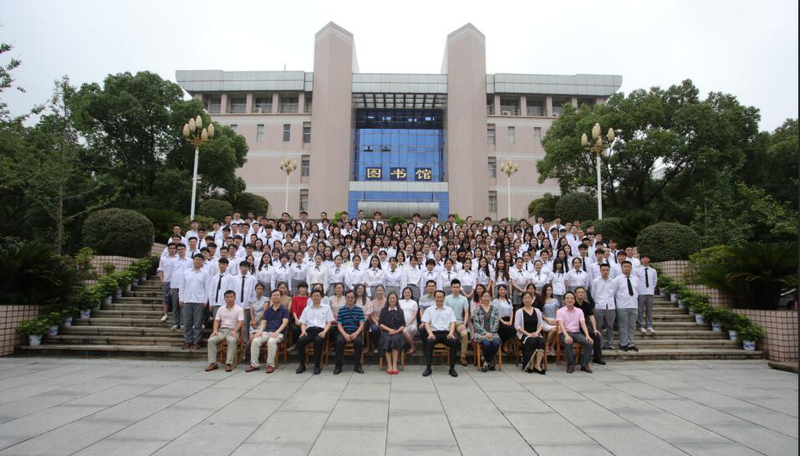 2018集体.jpg
